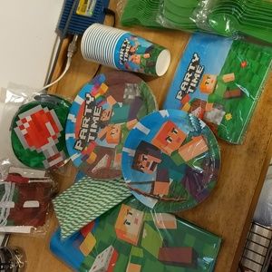 Decorlife Pixel Game Birthday Party Supplies 142 Pieces